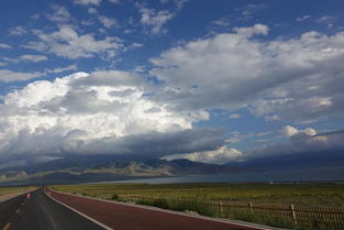 漫步草原,远看天山,醉美北疆行