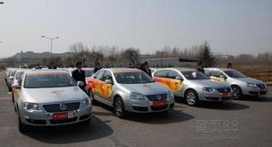 旅游包车哪家好安全快捷的青海自助游