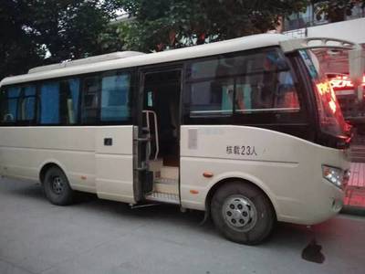 四川旅游包车指南 避免这些容易被忽略的细节